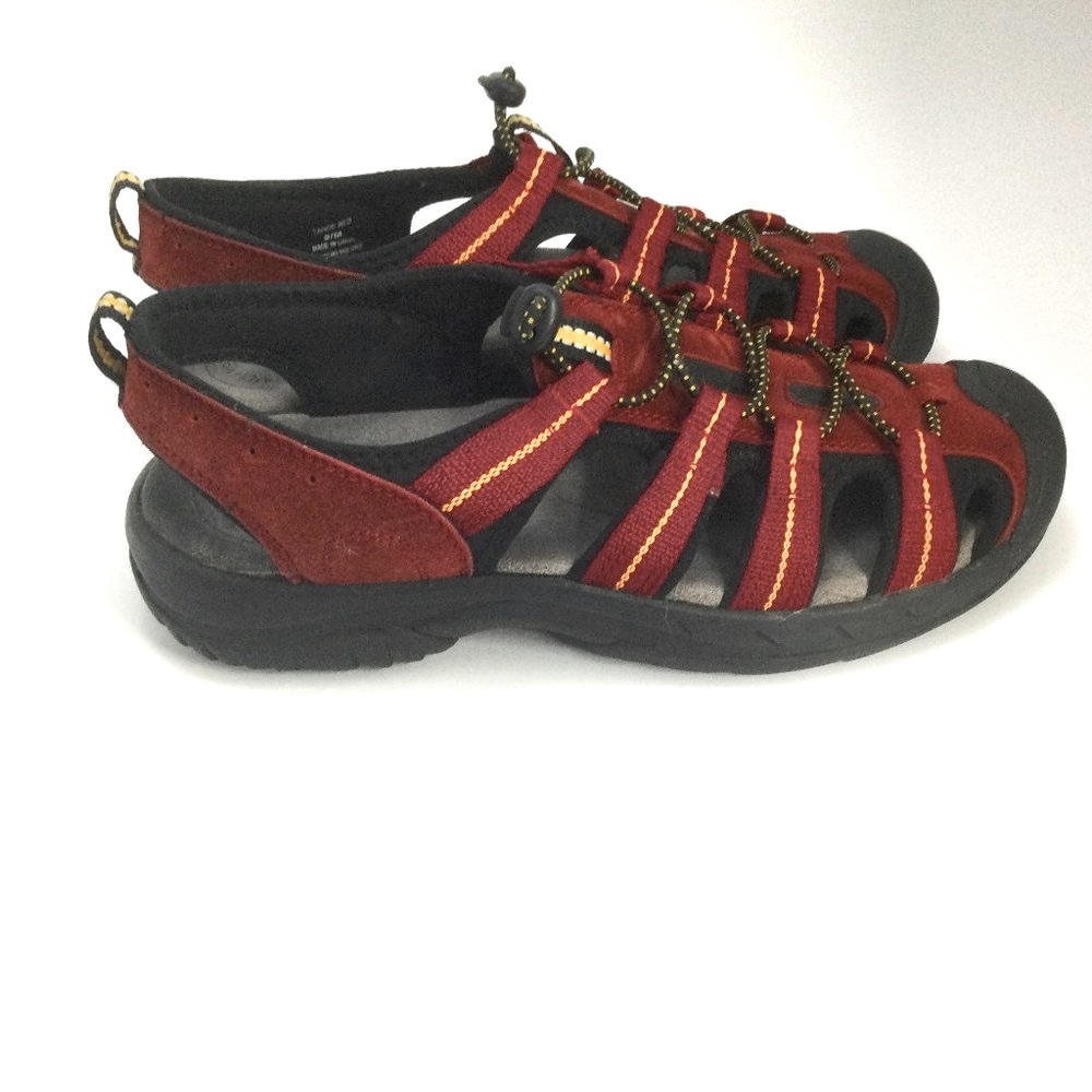 Everest  Red Sandals Ant- Microbial Women's 9 M
